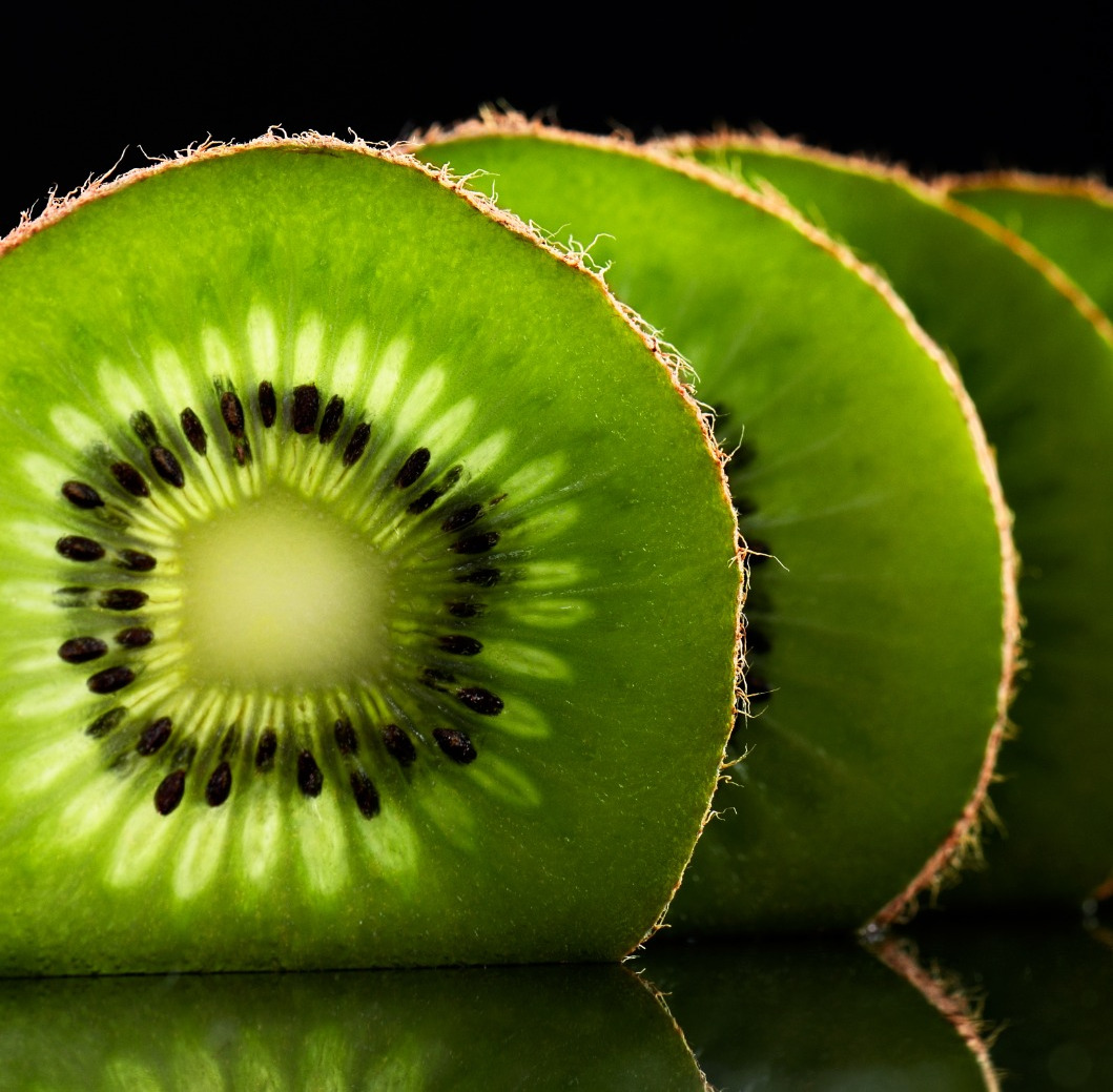 Kiwifruit and Sauvignon Blanc skins